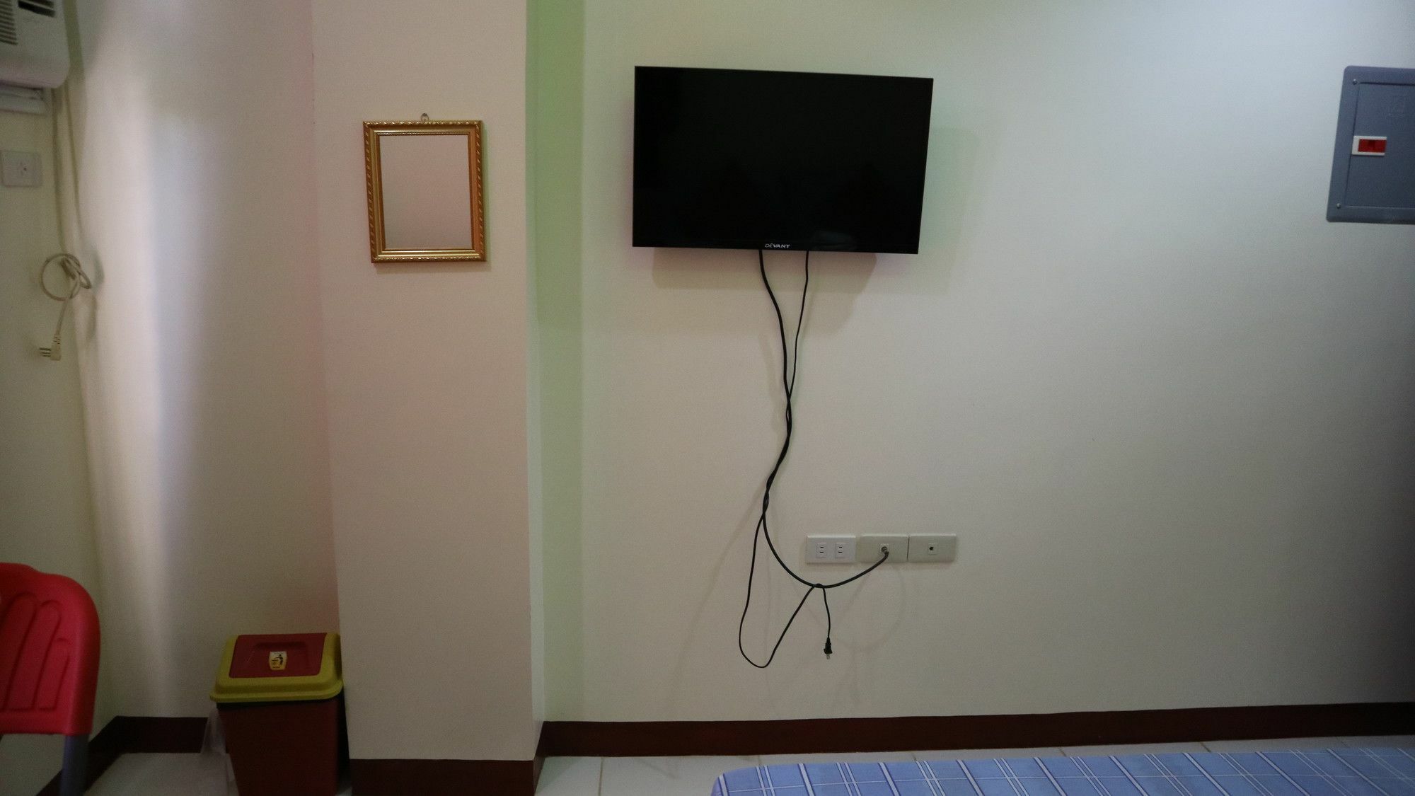 C Tower Studio Apartments Puerto Princesa Exterior photo